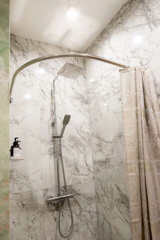 Гостиница Асгард Калининград Номер стандарт улучшенный с 1 двуспальной кроватью-43