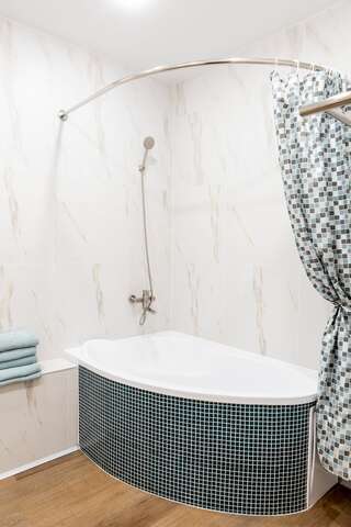 Гостиница Асгард Калининград Апартаменты ДеЛюкс с балконом ( 4 комнаты)-13