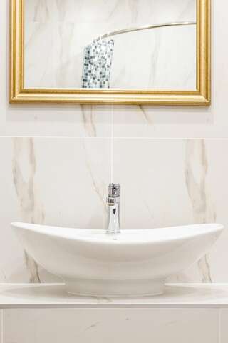 Гостиница Асгард Калининград Апартаменты ДеЛюкс с балконом ( 4 комнаты)-12