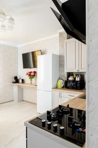 Гостиница Асгард Калининград Апартаменты Люкс с двумя балконами ( 3 комнаты)-10