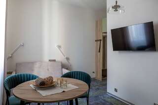 Гостиница Асгард Калининград Классический четырехместный номер-15