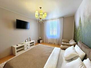 Гостиница Асгард Калининград Апартаменты Стандарт с балконом (1 комната)-2