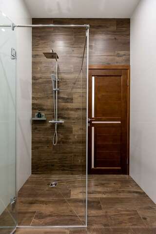 Гостиница Асгард Калининград Номер стандарт улучшенный с 1 двуспальной кроватью-55