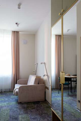 Гостиница Асгард Калининград Номер стандарт улучшенный с 1 двуспальной кроватью-2